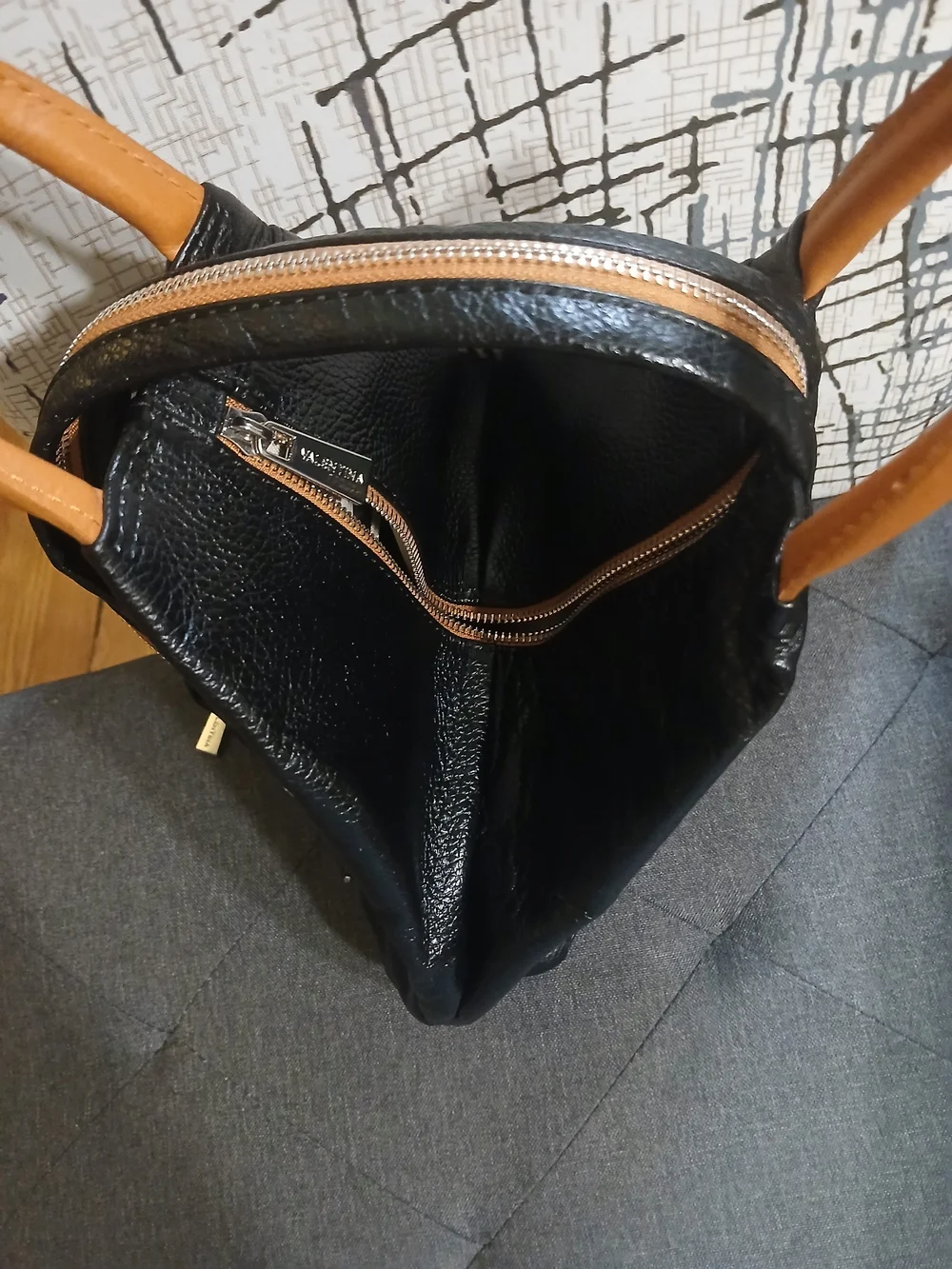 Valentina Style Black & Tan Leather Backpack Purse